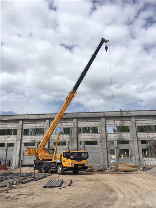锡林浩特市吊装作业前会做设备检查吗？安全保障措施有哪些？